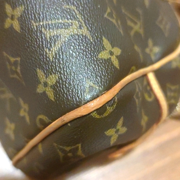 Authentic Louis Vitton Handbag - Picture 10 of 13